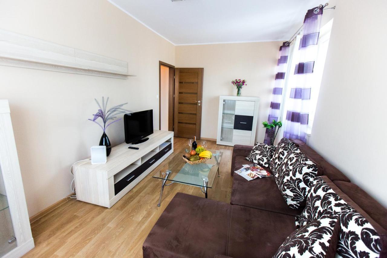 Pcd Aparthotel Wola Warschau Buitenkant foto
