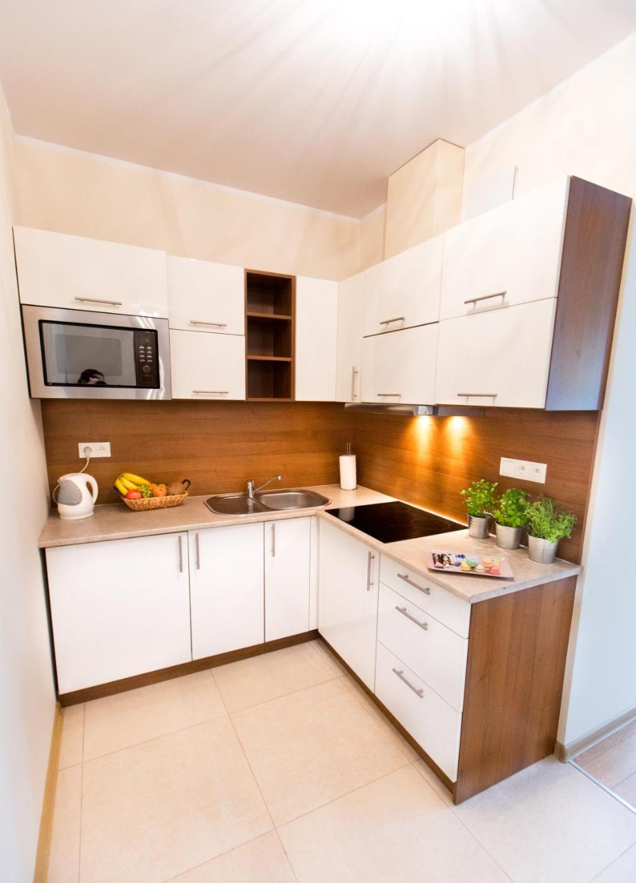 Pcd Aparthotel Wola Warschau Buitenkant foto