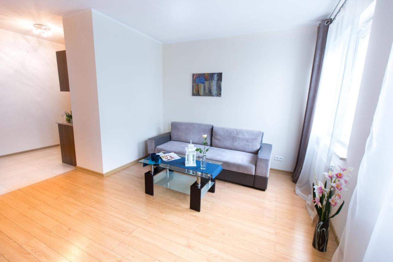 Pcd Aparthotel Wola Warschau Buitenkant foto