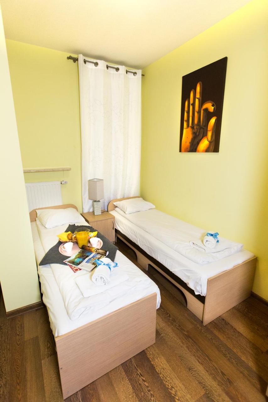 Pcd Aparthotel Wola Warschau Buitenkant foto