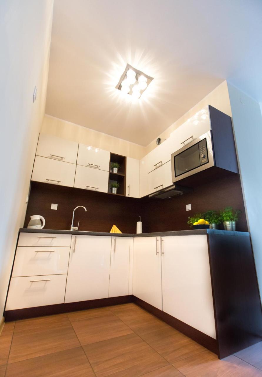 Pcd Aparthotel Wola Warschau Buitenkant foto