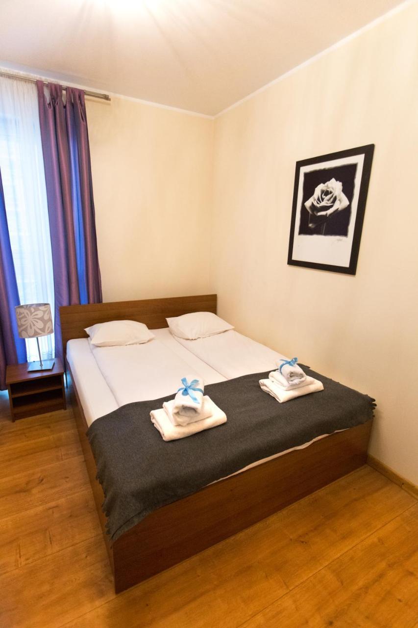 Pcd Aparthotel Wola Warschau Buitenkant foto
