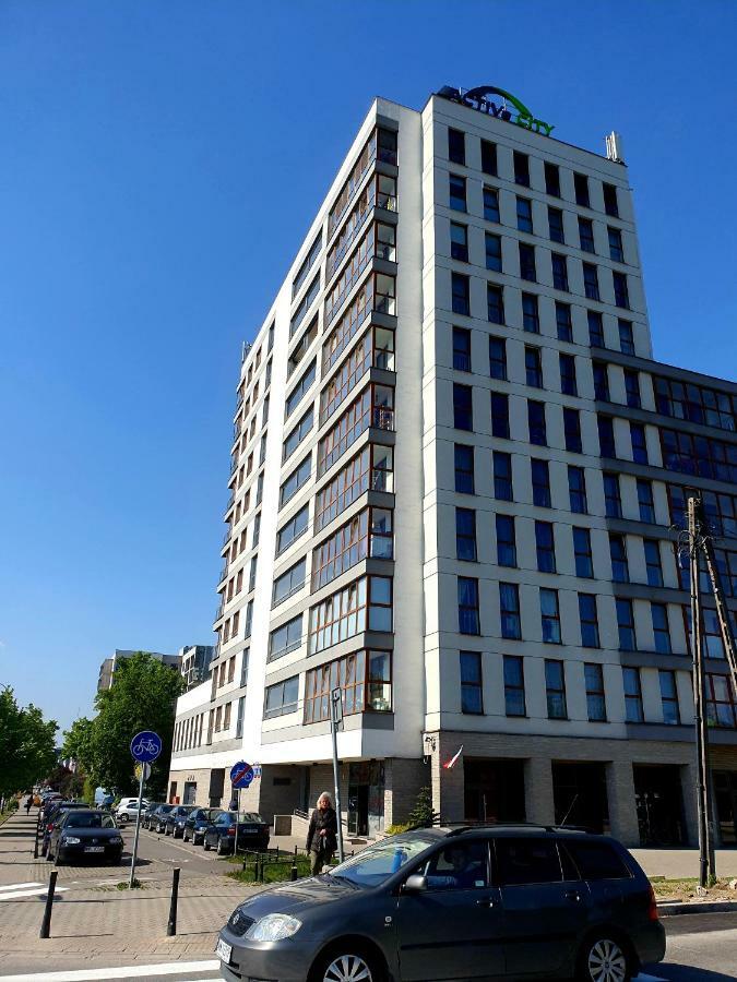 Pcd Aparthotel Wola Warschau Buitenkant foto