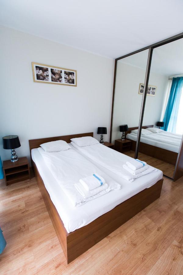 Pcd Aparthotel Wola Warschau Buitenkant foto